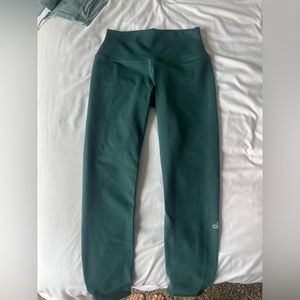 Alo Yoga leggings size small green
